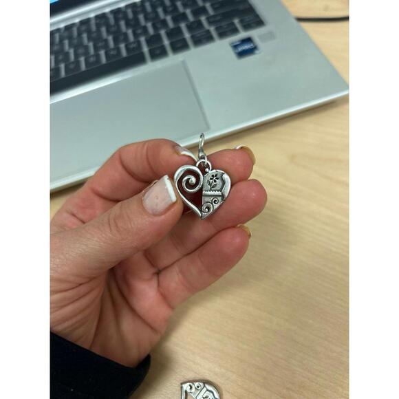 Brighton Pablo's Passion silver flower heart dangling earrings - Picture 4 of 4